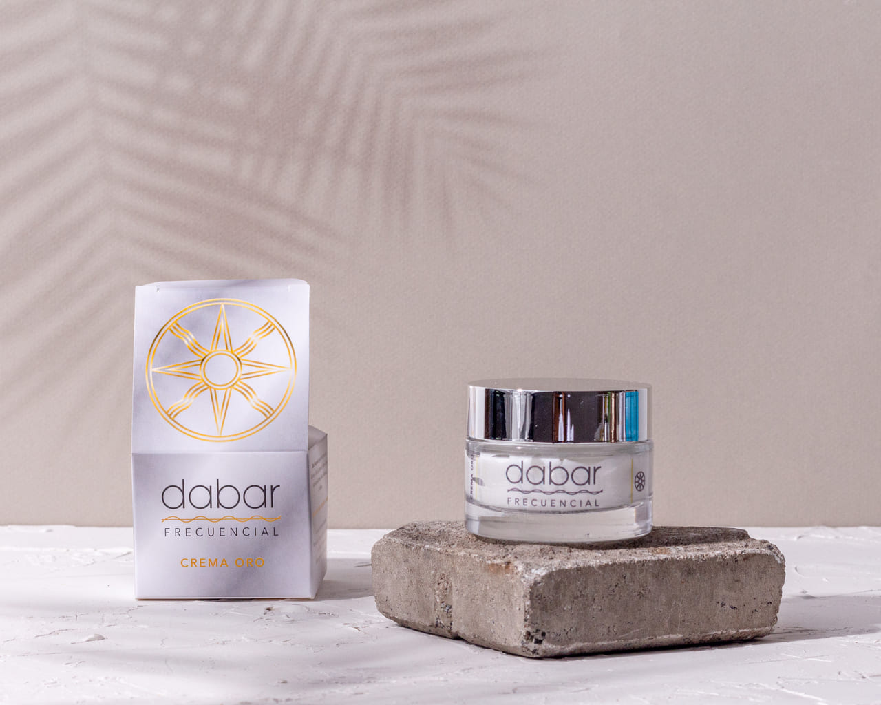 geo-crema-oro-1280